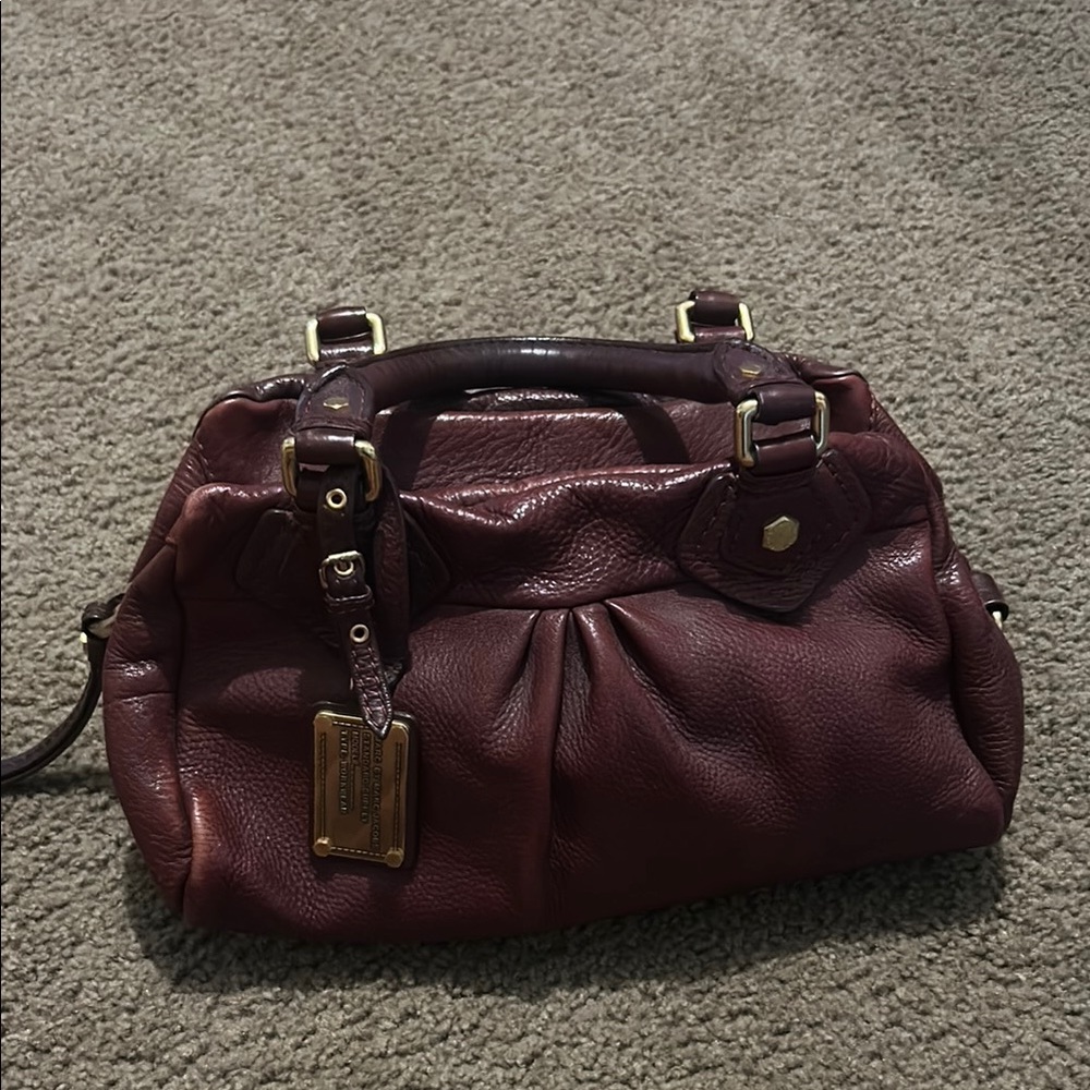 Elegant Burgundy Leather Handbag